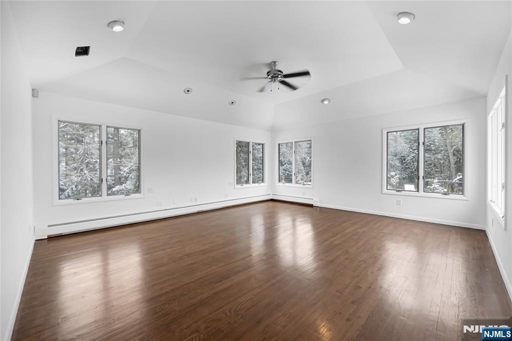 3 Forest Road Tenafly, NJ 07670 - Photo 26 of 50