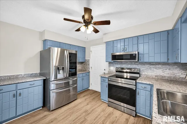 $260,000 | 104 Robert Drive, Normal, IL 61761