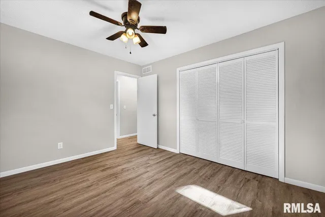 $260,000 | 104 Robert Drive, Normal, IL 61761