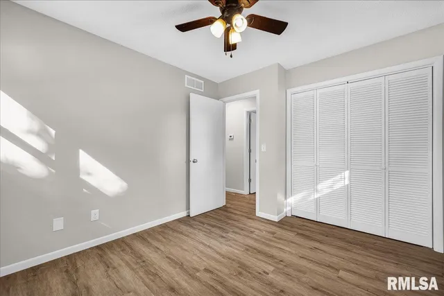 $260,000 | 104 Robert Drive, Normal, IL 61761