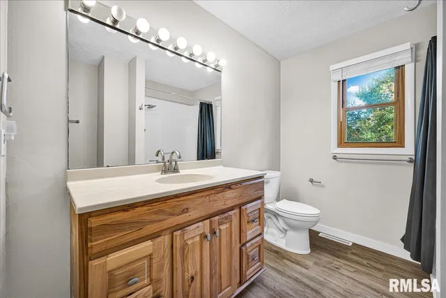 $260,000 | 104 Robert Drive, Normal, IL 61761