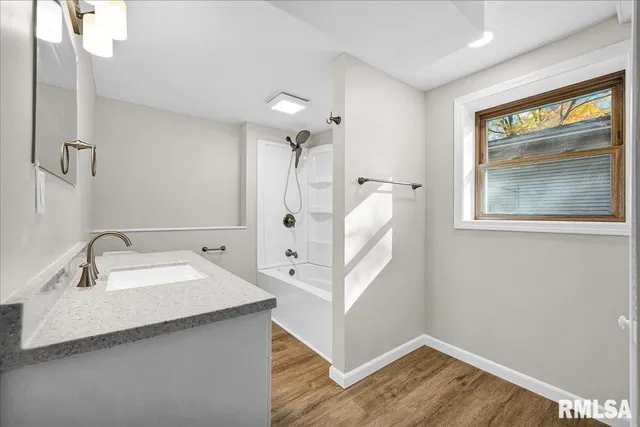 $260,000 | 104 Robert Drive, Normal, IL 61761