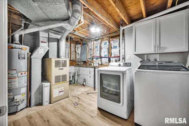 $260,000 | 104 Robert Drive, Normal, IL 61761