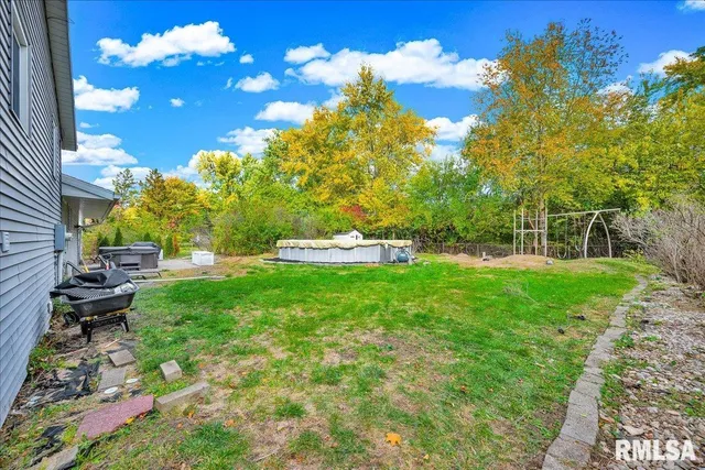 $260,000 | 104 Robert Drive, Normal, IL 61761