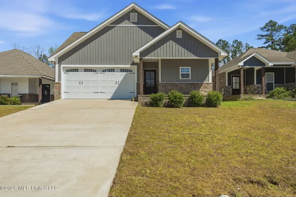 $289,000 | 60 North Barnes Field Drive, Hattiesburg, MS 39402