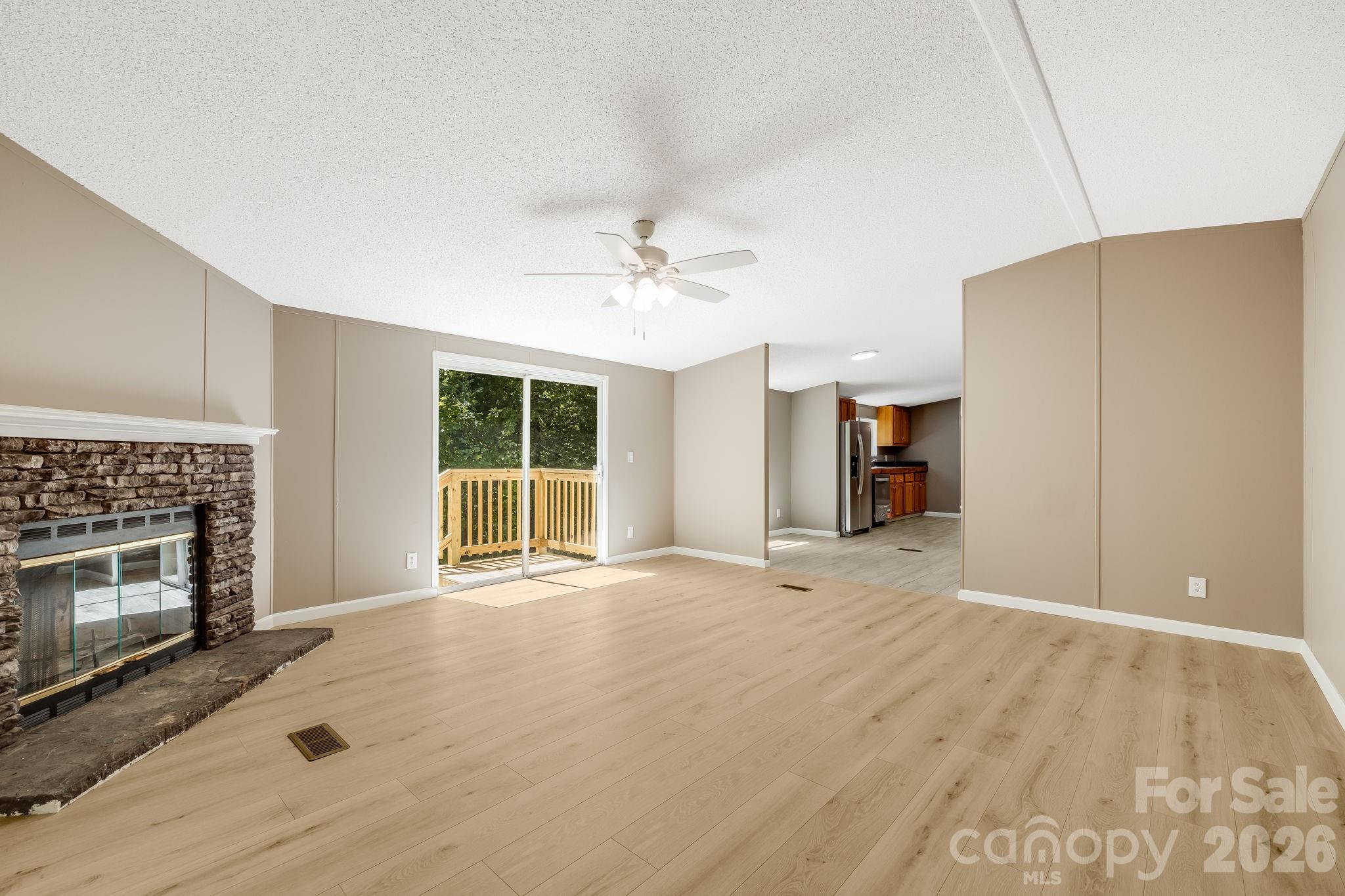81 Spring Mountain Road Fairview, NC 28730 - Photo 5 of 37 Gallery Image 5