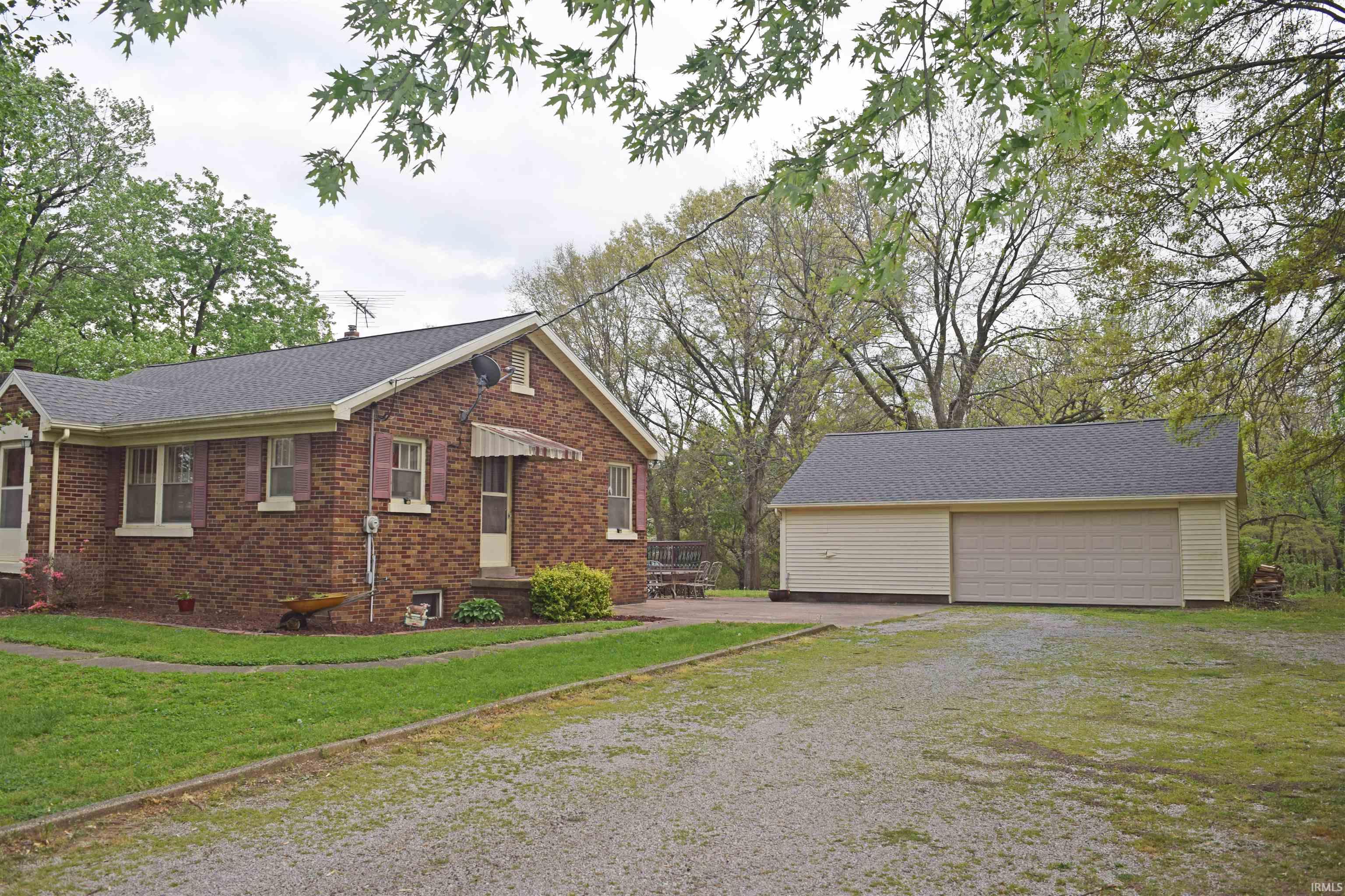 11707 Diamond Island Road Wadesville, IN 47638 - Photo 3 of 36