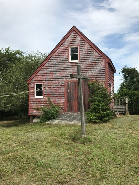 812 Beacon Hill Road Block Island, RI 02807 - Photo 7 of 7 Entry to barn