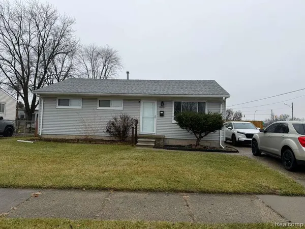 $1,600 | 13610 Gander Avenue, Warren, MI 48088