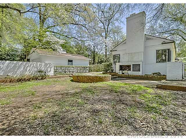 2001 Sharon Road Charlotte, NC 28207 - Photo 4 of 8 Gallery Image 4
