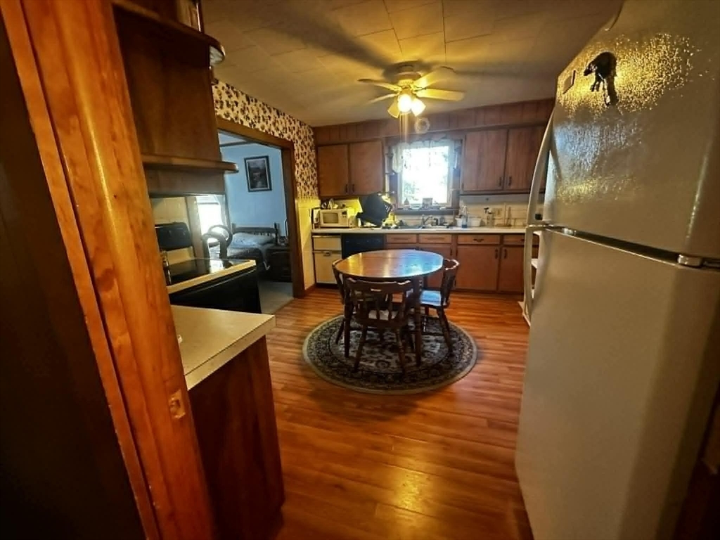 9 Spring Street Turners Falls, MA 01376 - Photo 3 of 17