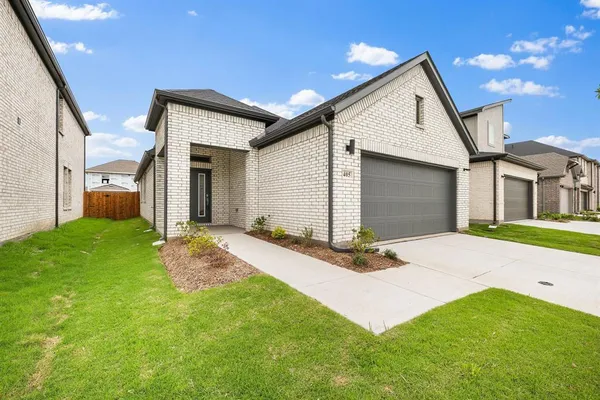 $2,200 | 405 Green Gables Drive, McKinney, TX 75071