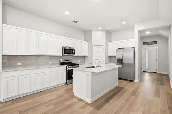 $2,200 | 405 Green Gables Drive, McKinney, TX 75071