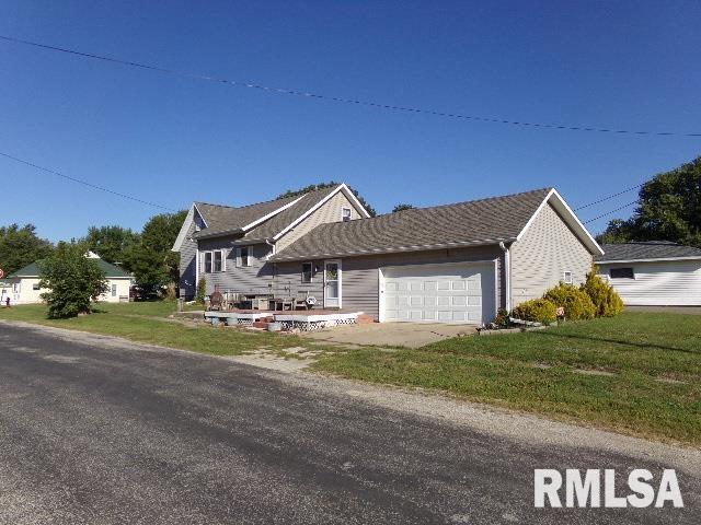 305 Maple Street Bennett, IA 52721 - Photo 2 of 11 Gallery Image 2