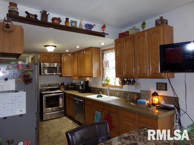 305 Maple Street Bennett, IA 52721 - Photo 4 of 11 Gallery Image 4