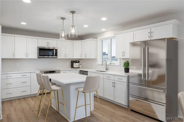 $597,900 | 3828 Ridgeland Drive, Wheatfield, NY 14120