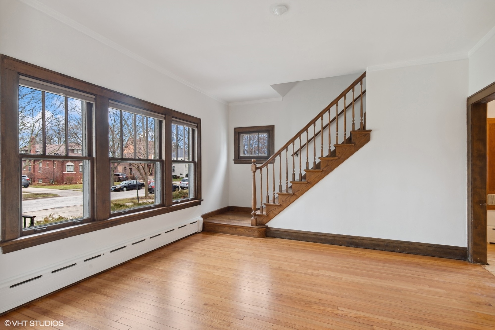 222 North Merrill Street Park Ridge, IL 60068 - Photo 6 of 20 a view of an entryway with wooden floor