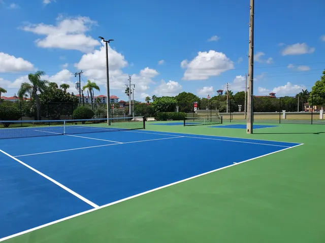 a view of a tennis court