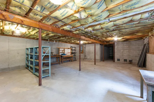 $685,000 | 285 East Dunstable Road, Nashua, NH 03062