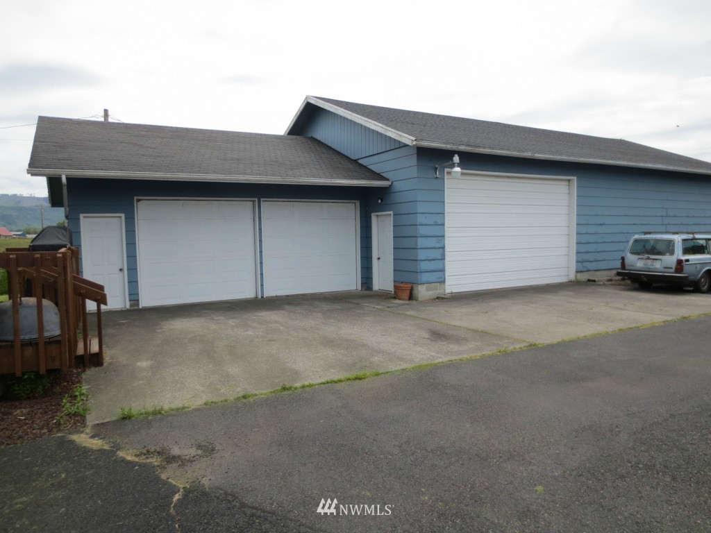 153 South Welcome Slough Road Cathlamet, WA 98612 - Photo 11 of 15 Gallery Image 11