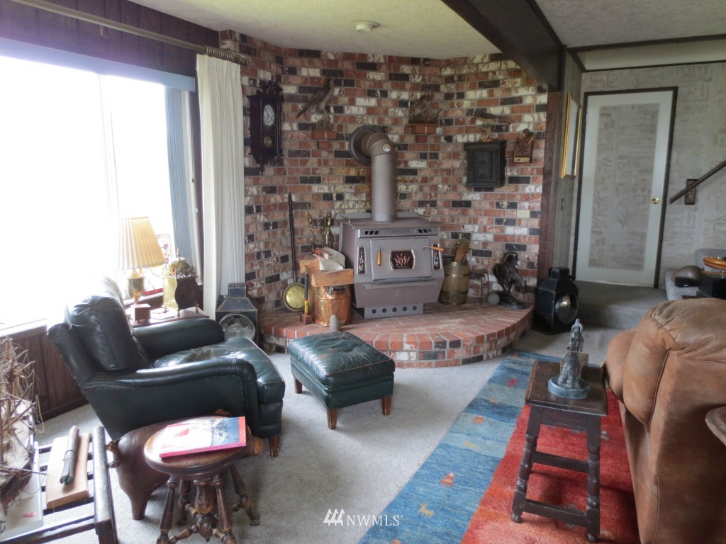 153 South Welcome Slough Road Cathlamet, WA 98612 - Photo 4 of 15 Gallery Image 4
