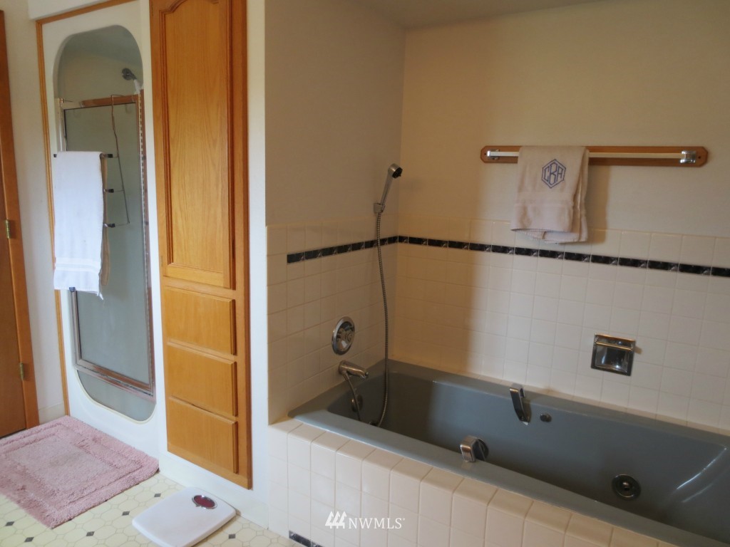153 South Welcome Slough Road Cathlamet, WA 98612 - Photo 10 of 15 Gallery Image 10