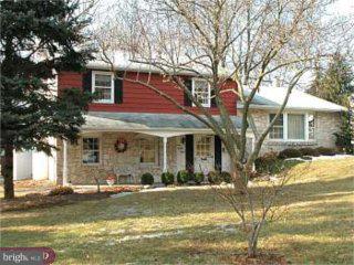 788 Bluebell Road Warminster, PA 18974 - Photo 1 of 5 Gallery Image 1