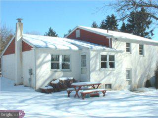 788 Bluebell Road Warminster, PA 18974 - Photo 3 of 5 Gallery Image 3