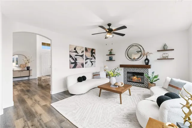 $825,000 | 35640 Sainte Foy Street, Murrieta, CA 92563