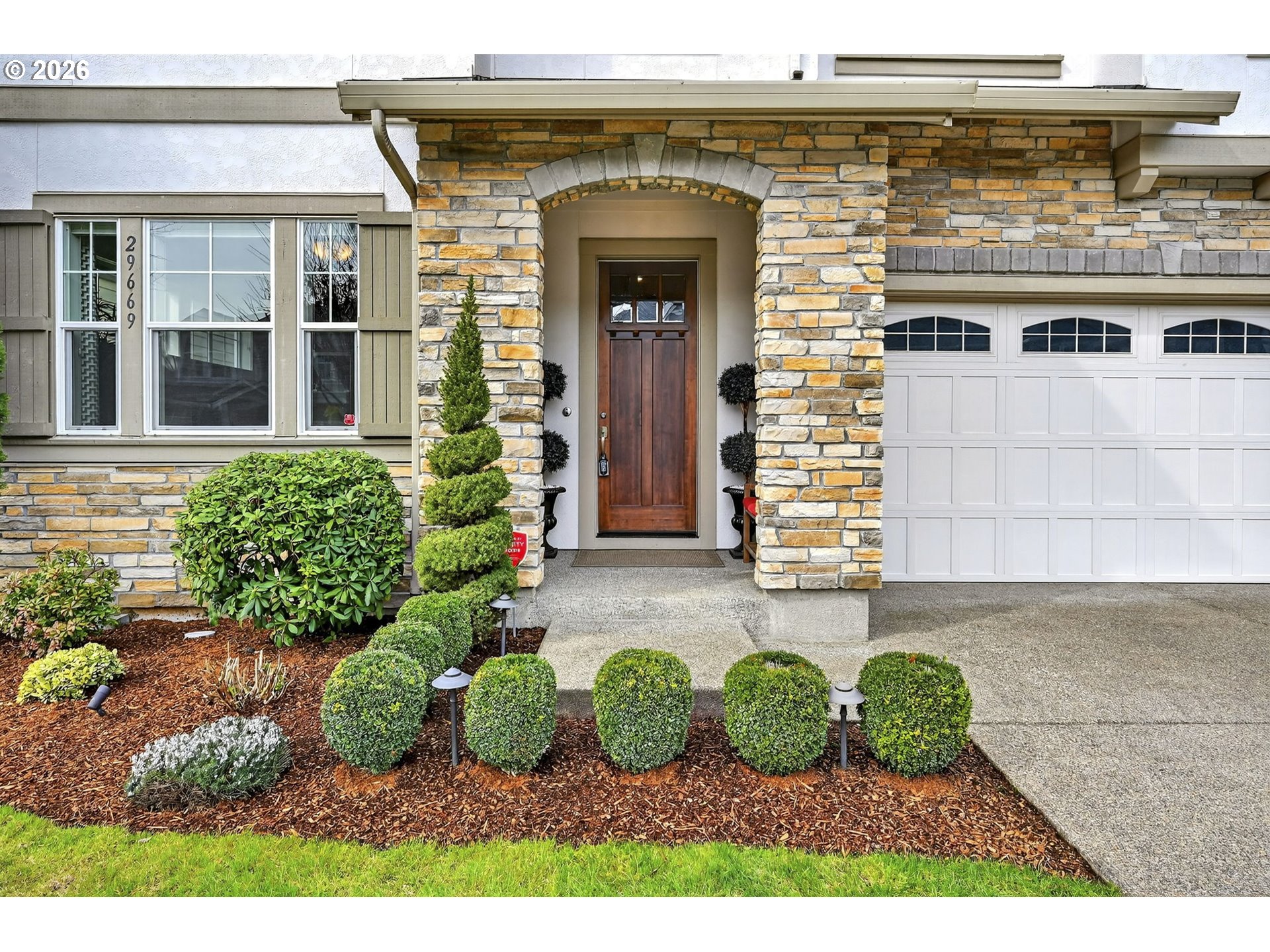 29669 Southwest Belvidere Way Wilsonville, OR 97070 - Photo 2 of 48