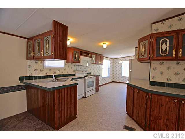 5928 Lewis Road Gastonia, NC 28052 - Photo 5 of 16 Gallery Image 5