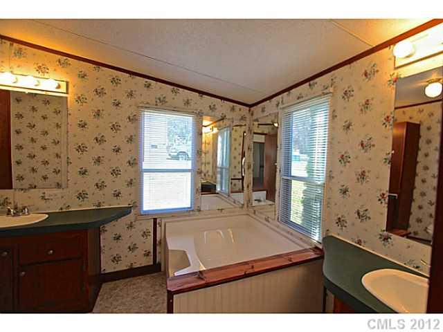 5928 Lewis Road Gastonia, NC 28052 - Photo 10 of 16 Gallery Image 10