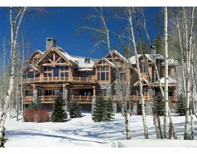 a view of a large building