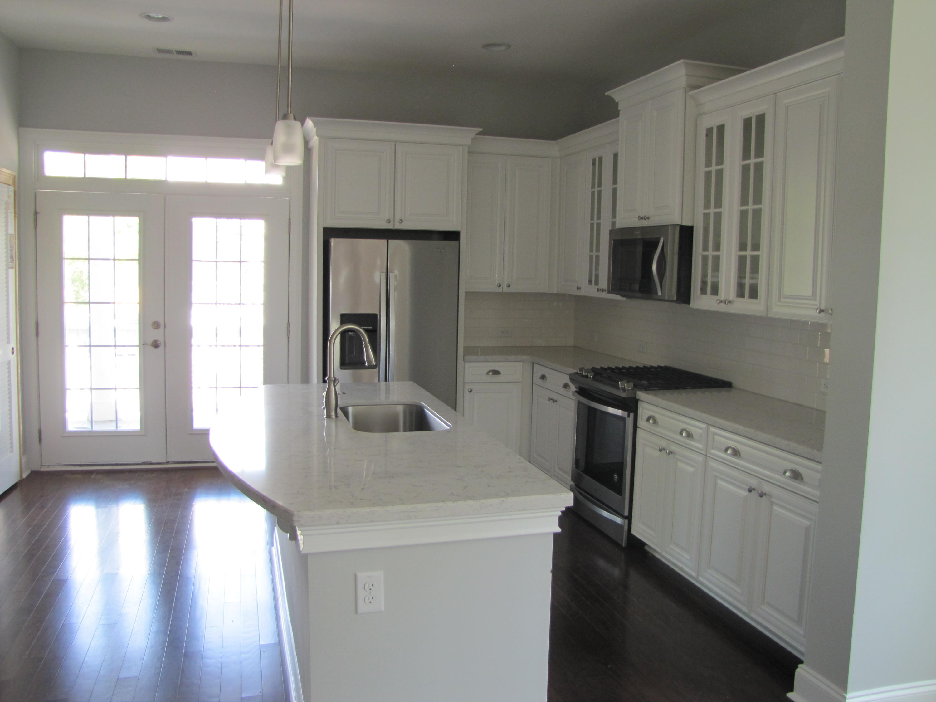 1098 Rifle Range Road Mount Pleasant, SC 29464 - Photo 3 of 39 179