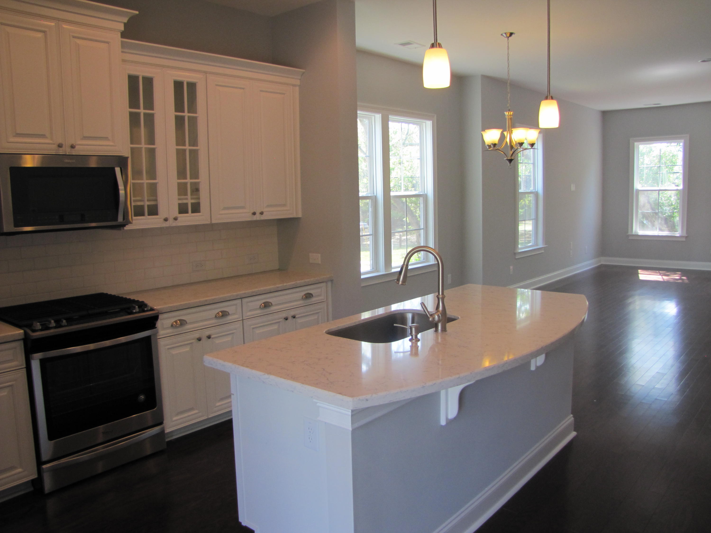 1098 Rifle Range Road Mount Pleasant, SC 29464 - Photo 4 of 39 180