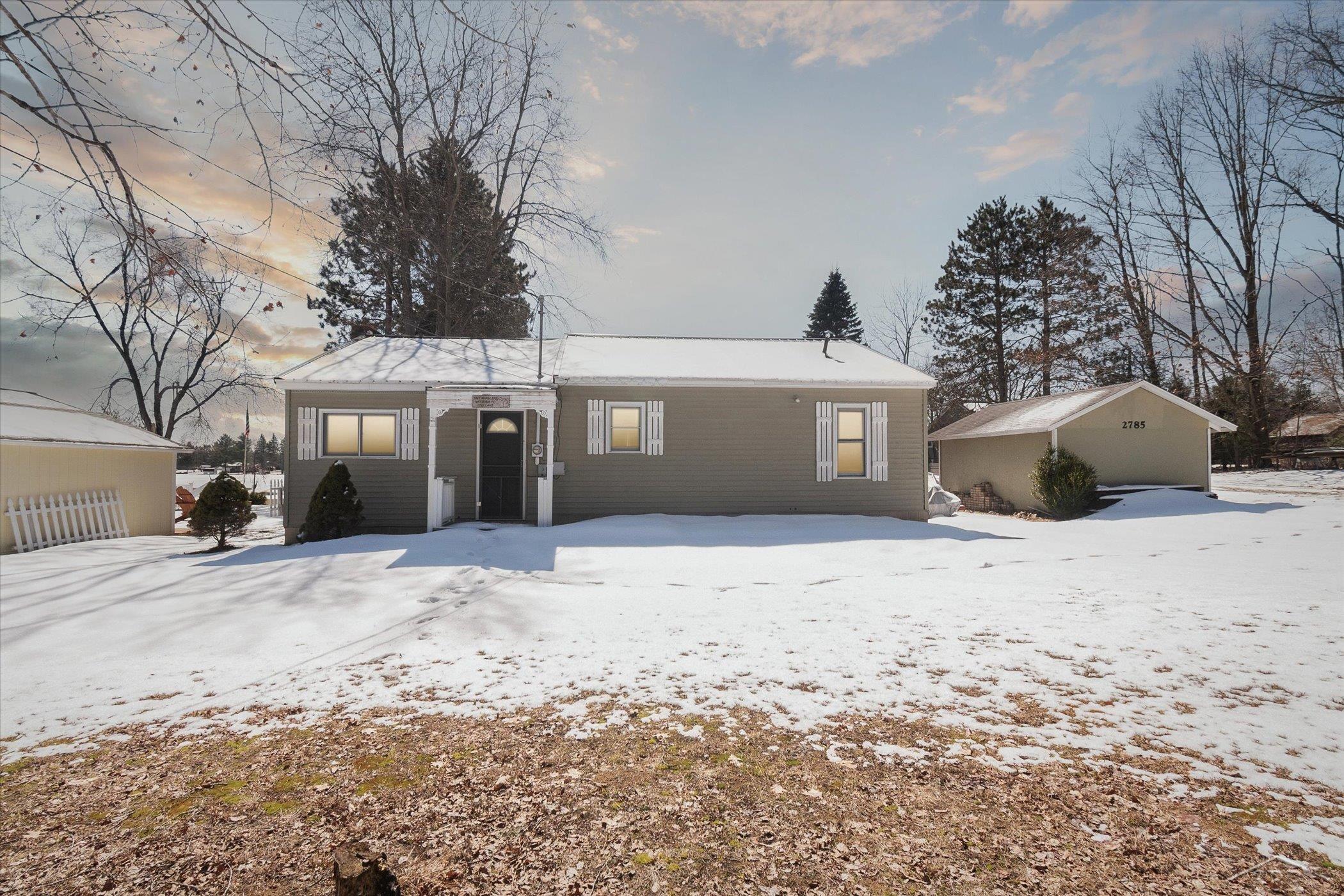 2785 West Lily Lake Road Harrison, MI 48625 - Photo 4 of 25