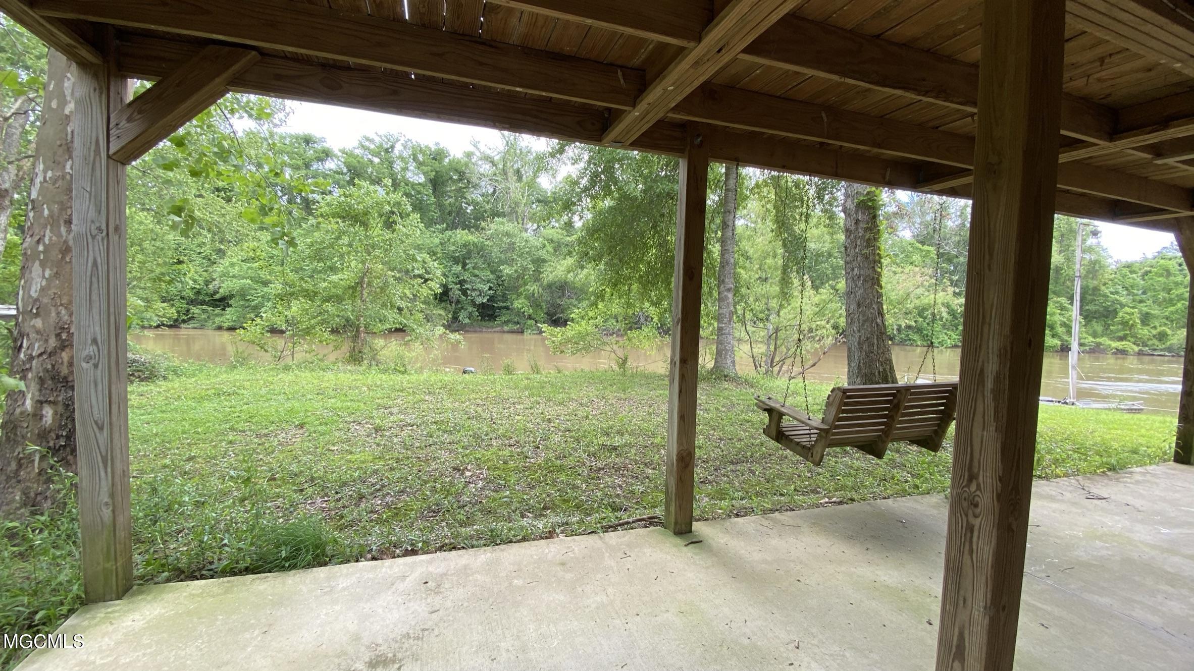 76 Oak Point Road Picayune, MS 39466 - Photo 16 of 36 IMG_1640