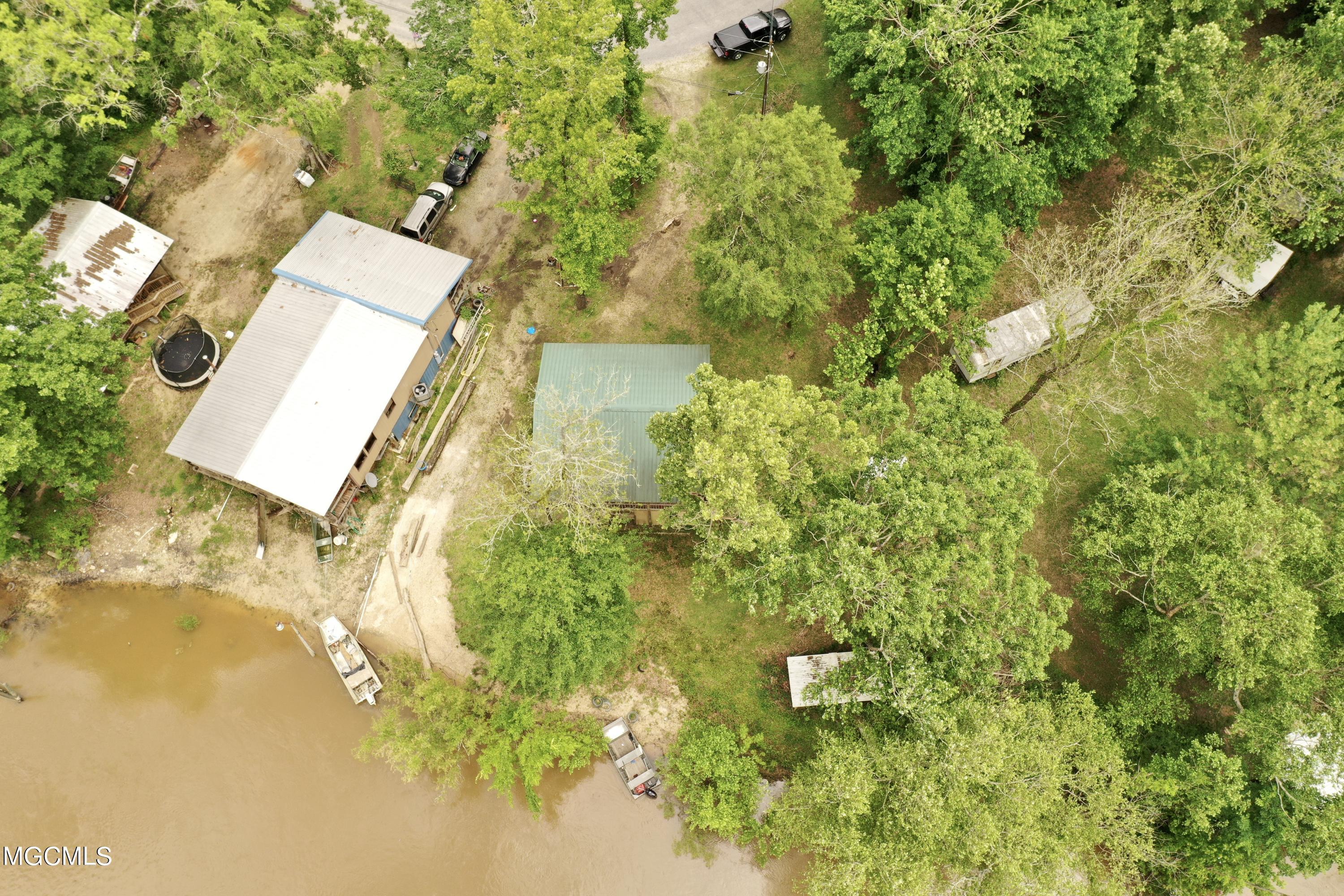 76 Oak Point Road Picayune, MS 39466 - Photo 25 of 36 DD58C42027673C3BBEC34BA3B67D6D5B