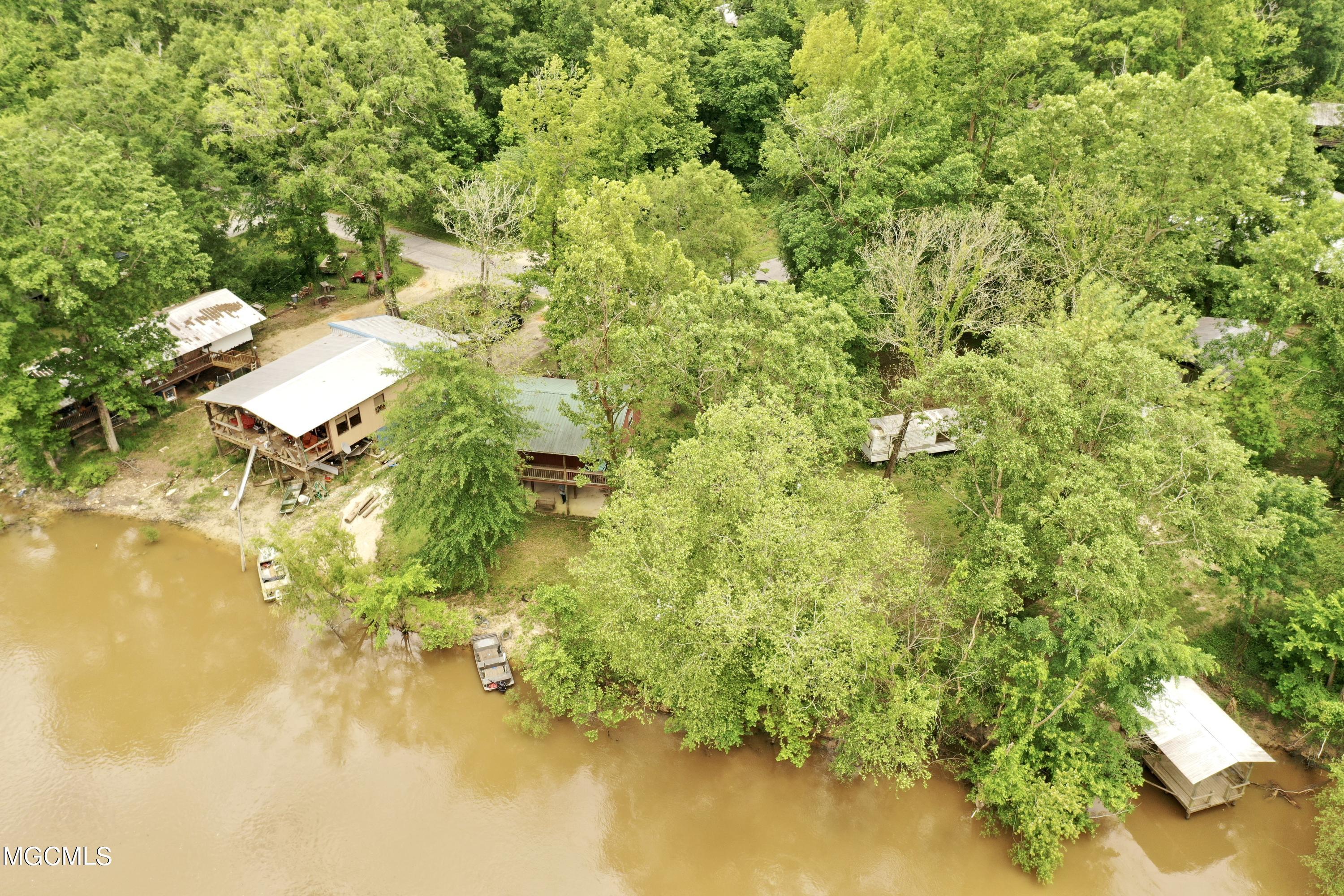 76 Oak Point Road Picayune, MS 39466 - Photo 26 of 36 52AA992D22768B0EFE31E50D0962724A