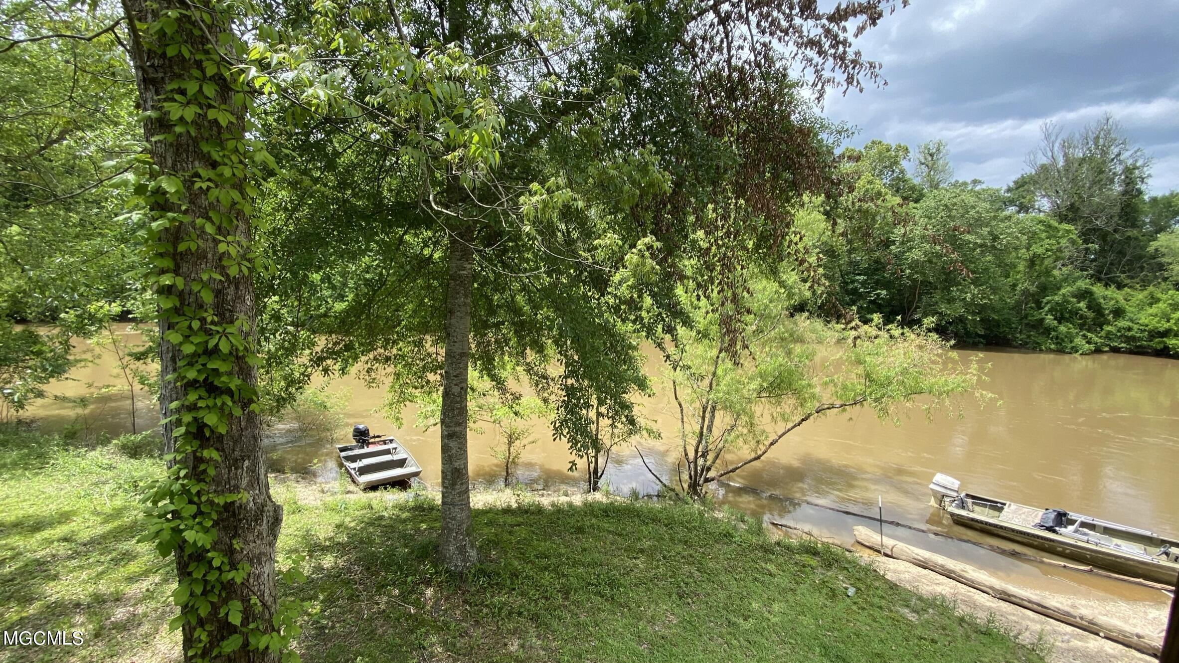 76 Oak Point Road Picayune, MS 39466 - Photo 29 of 36 IMG_1632