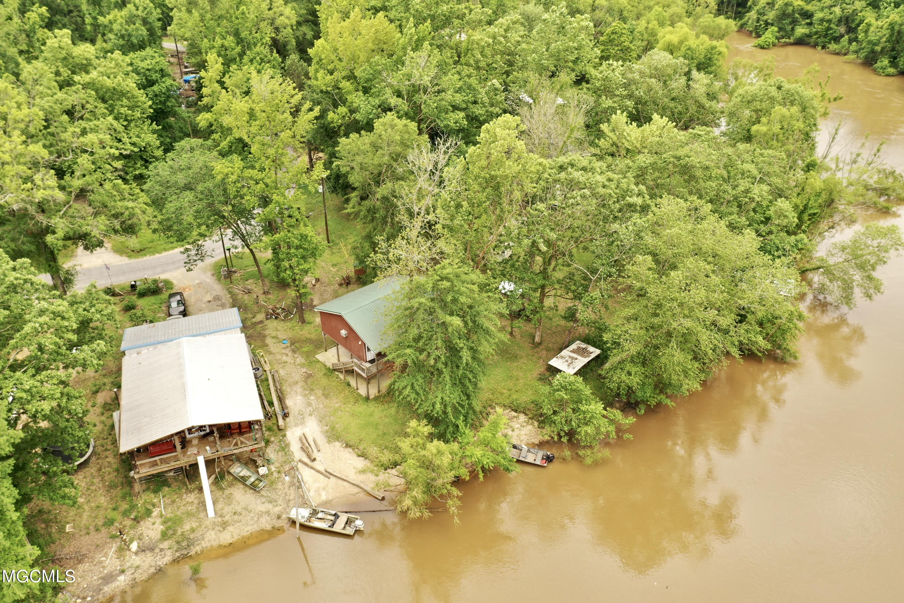 76 Oak Point Road Picayune, MS 39466 - Photo 34 of 36 D898CE195E597D13390DB5AAB0837A90