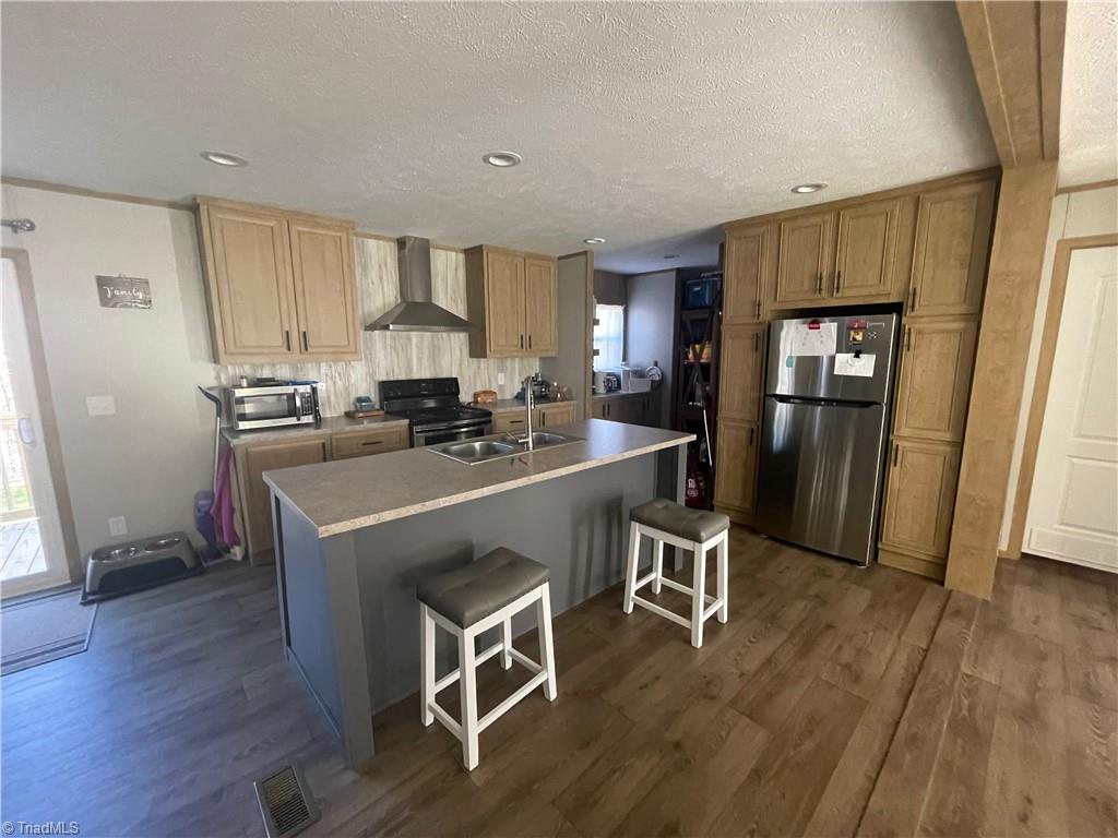 119 Woodrow Road Eden, NC 27288 - Photo 2 of 18 Gallery Image 2