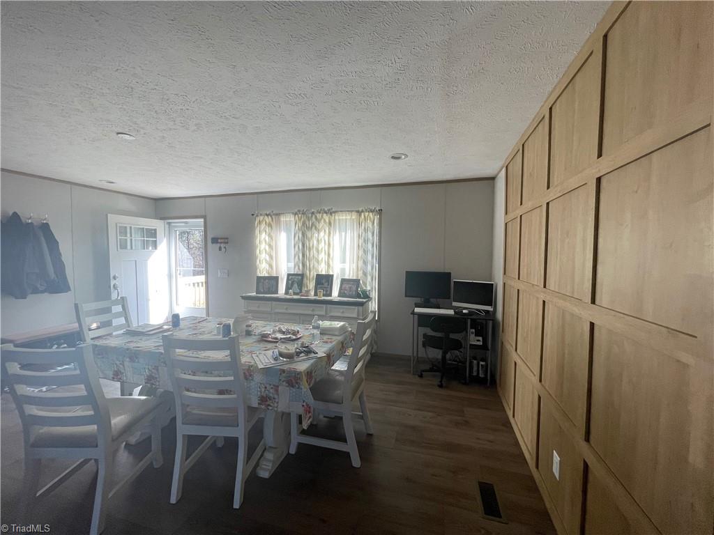 119 Woodrow Road Eden, NC 27288 - Photo 6 of 18 Gallery Image 6