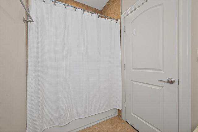 $1,400,000 | 23 Olmstead Row, The Woodlands, TX 77380