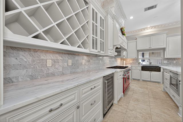 $1,400,000 | 23 Olmstead Row, The Woodlands, TX 77380