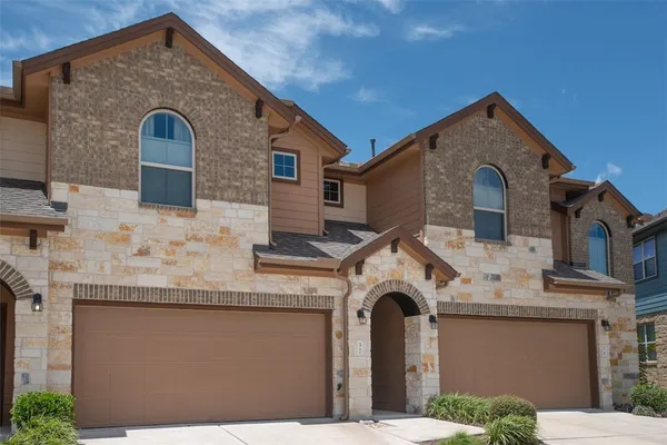 $2,095 | 1001 Zodiac Lane, Unit 37, Round Rock, TX 78665