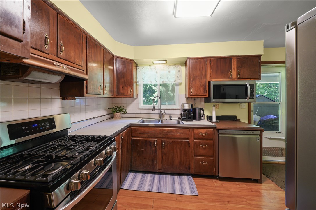 9621 Wolfe Road Windham, OH 44288 - Photo 9 of 39