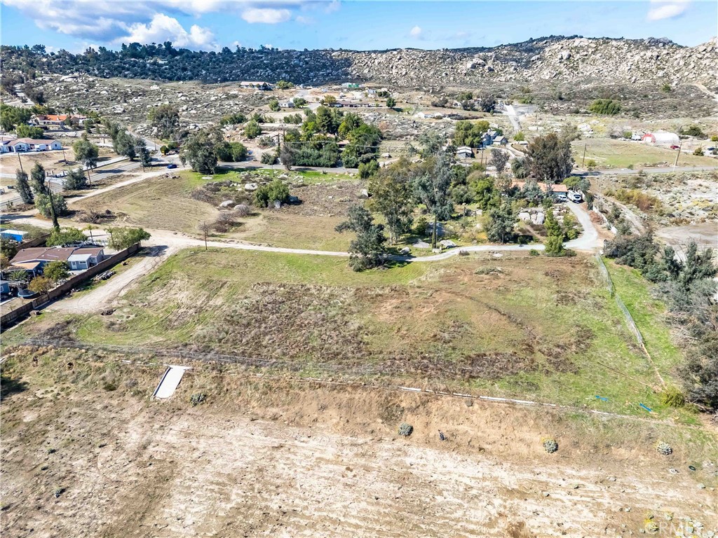 24000 Nuevo Road Perris, CA 92570 - Photo 5 of 7 5.3 acres land for sale in Riverside County with Mixed-Use Zoning, bordering Perris
