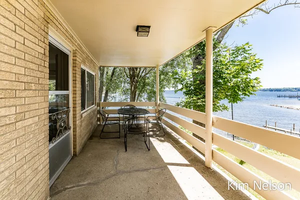 $2,200,000 | 6195 Murray Road, Whitehall, MI 49461