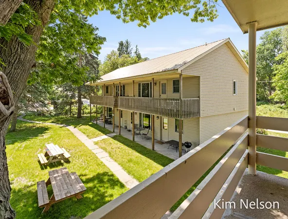 $2,200,000 | 6195 Murray Road, Whitehall, MI 49461